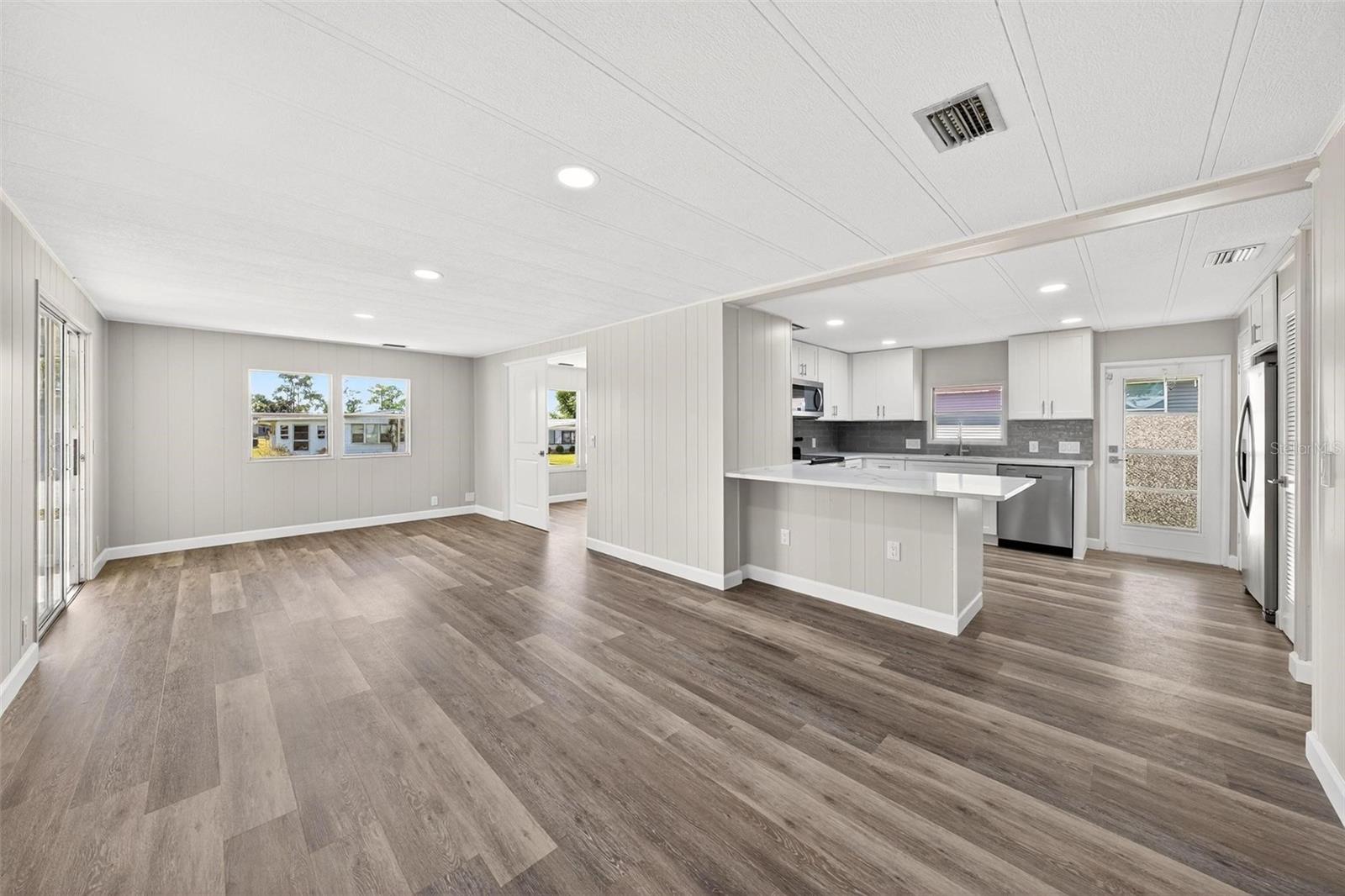 TAVARES LAKE FRANCES ESTATES - Residential