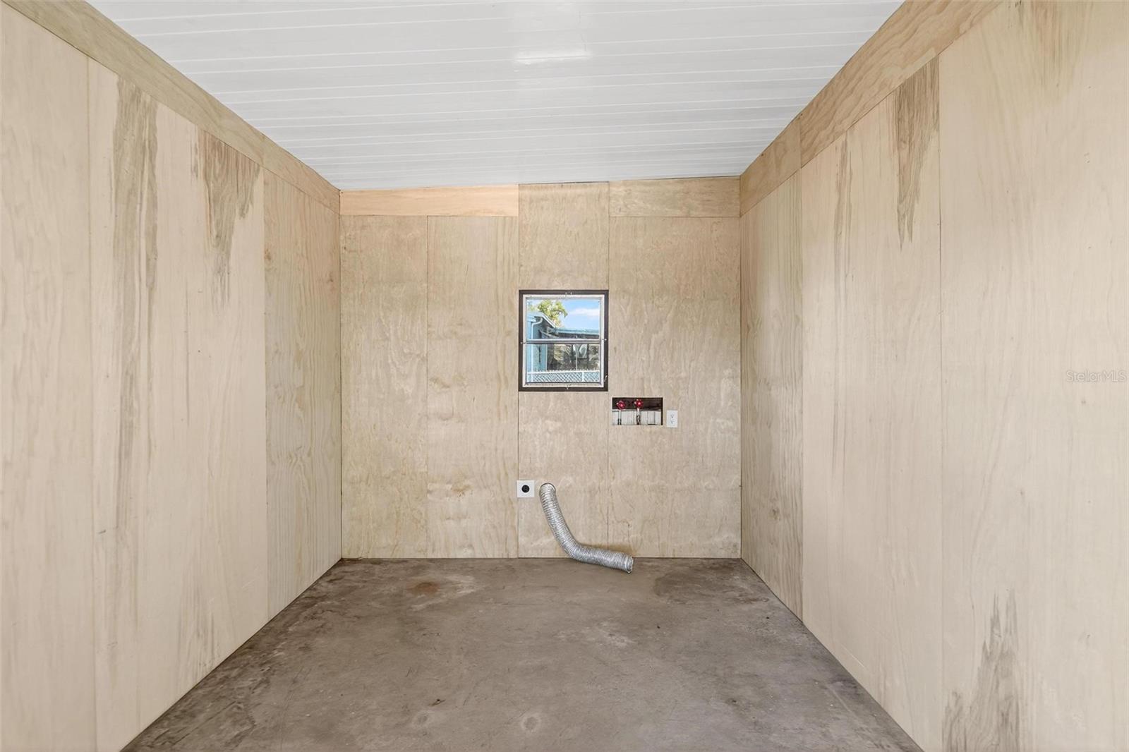 TAVARES LAKE FRANCES ESTATES - Residential