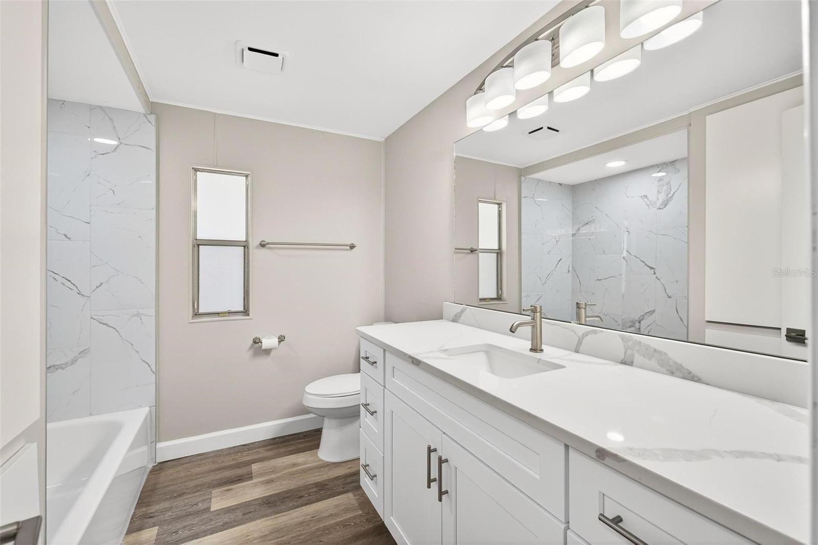 TAVARES LAKE FRANCES ESTATES - Residential