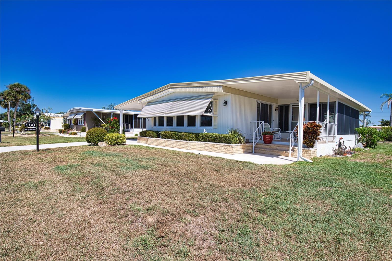LA CASA MHP CO-OP - Residential