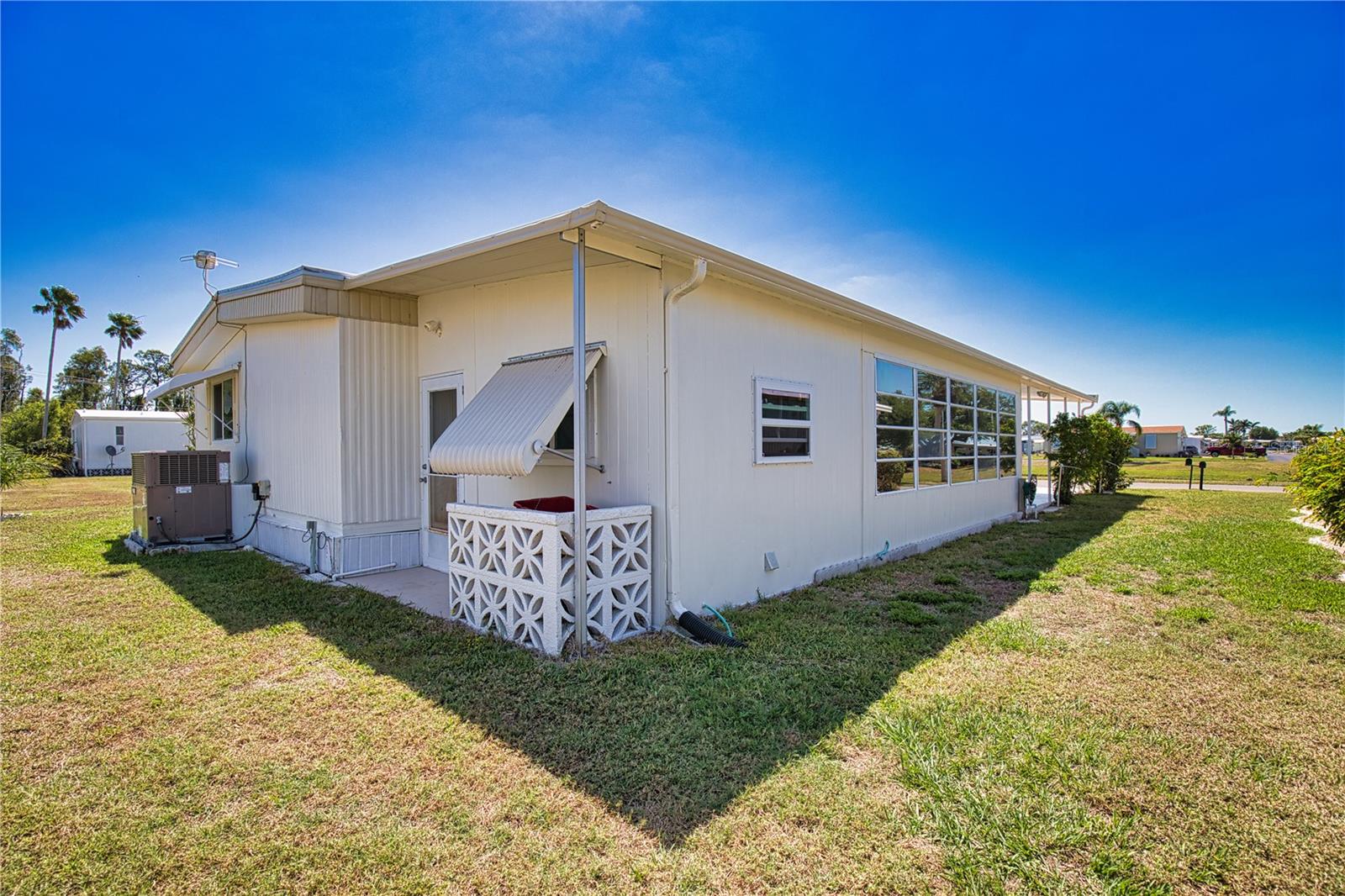 LA CASA MHP CO-OP - Residential