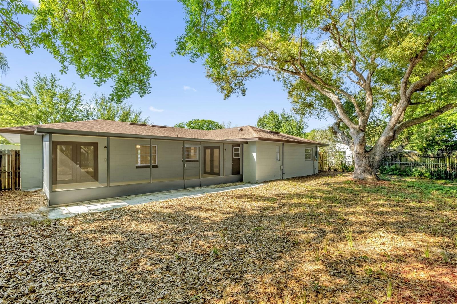 STERLING PARK UNIT 01 - Residential