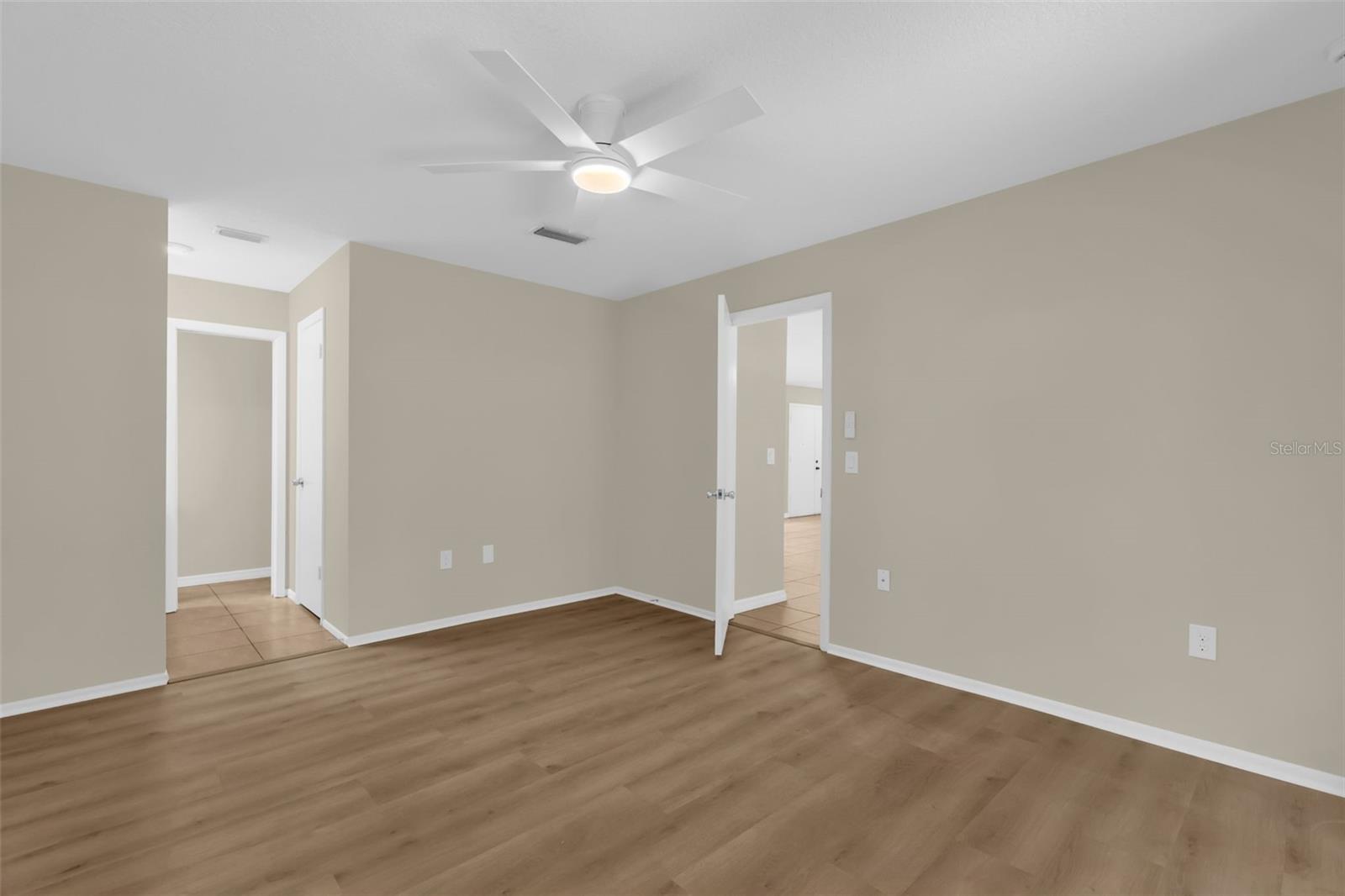 STERLING PARK UNIT 01 - Residential