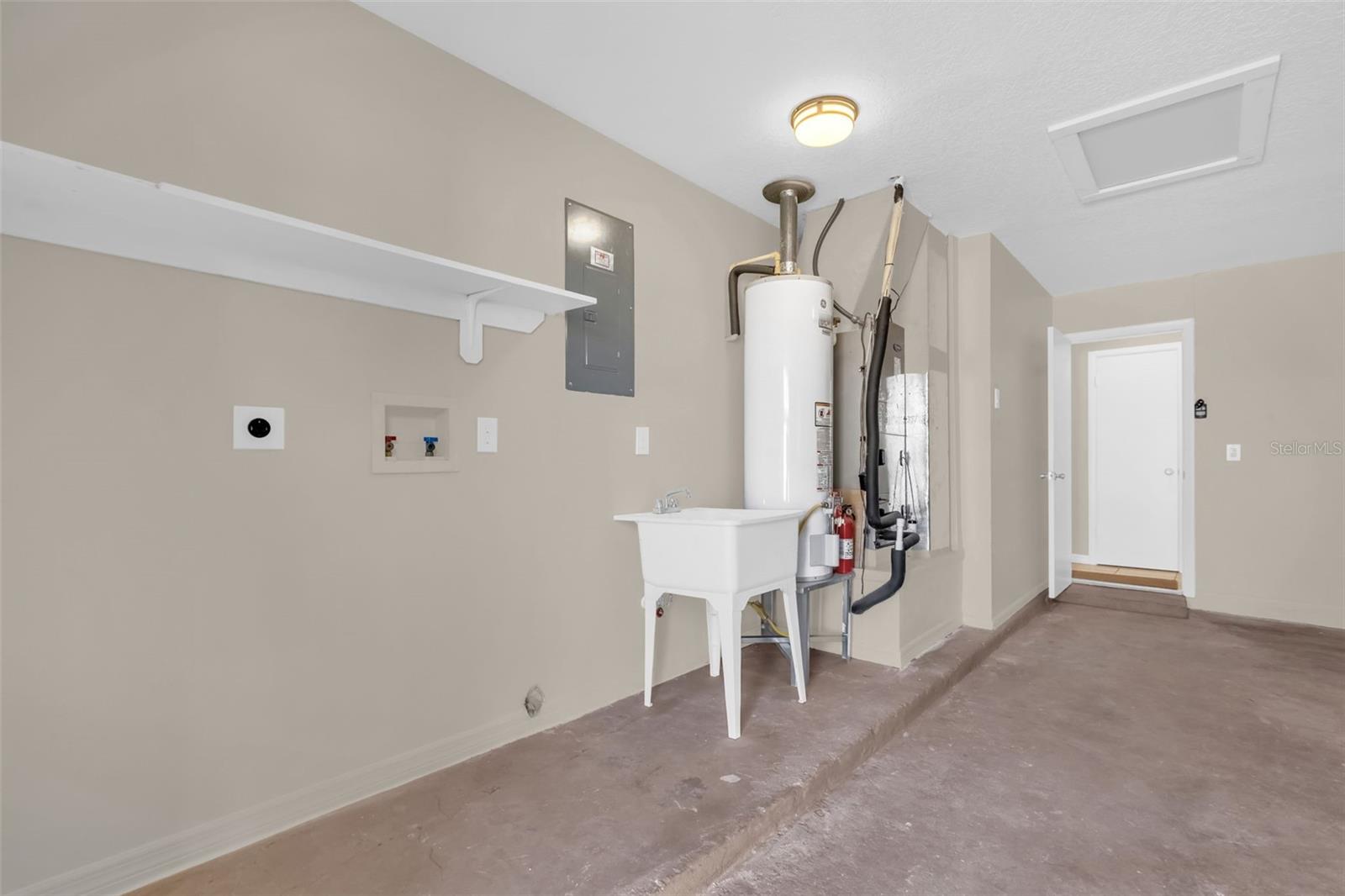 STERLING PARK UNIT 01 - Residential