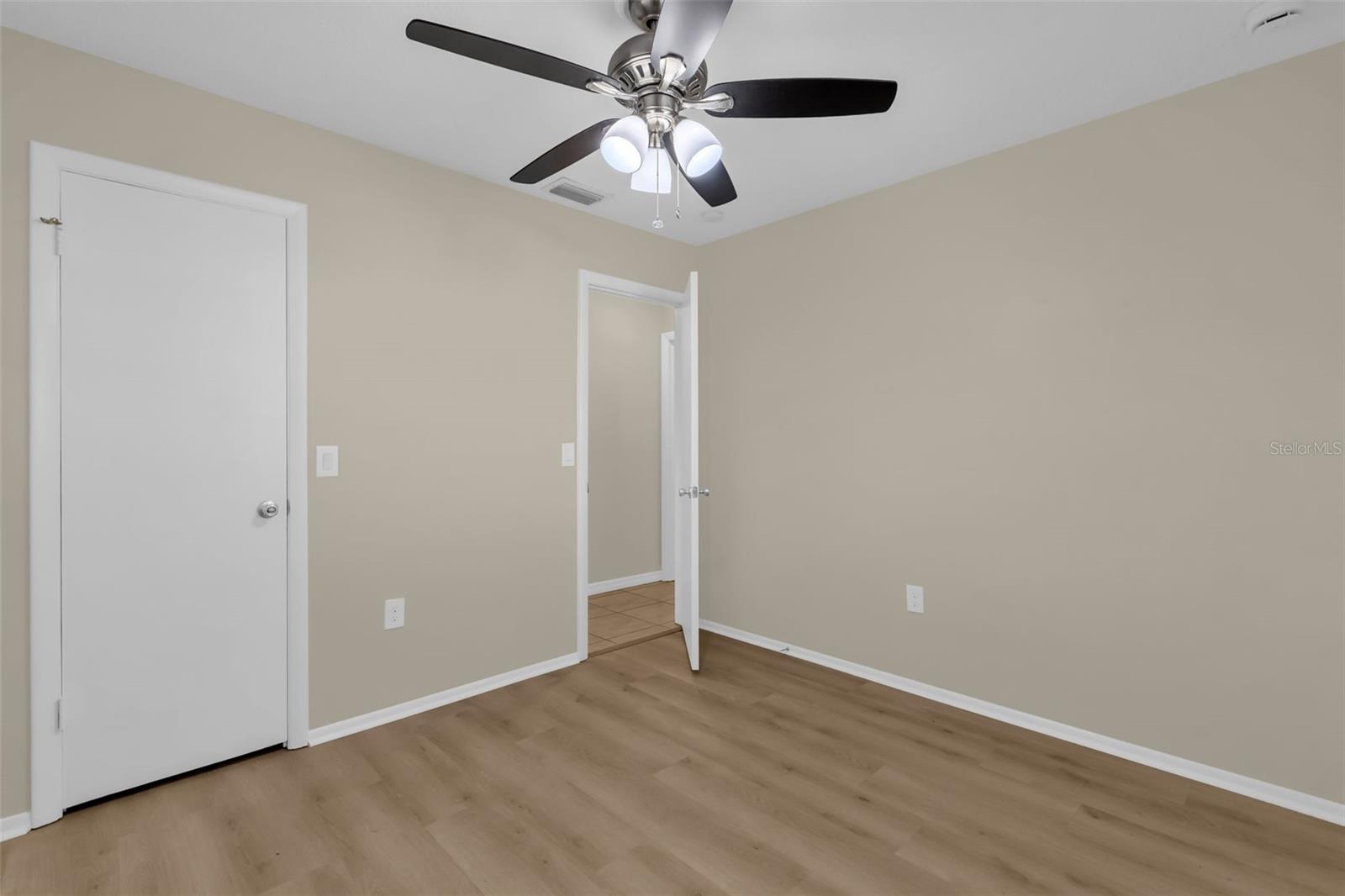 STERLING PARK UNIT 01 - Residential