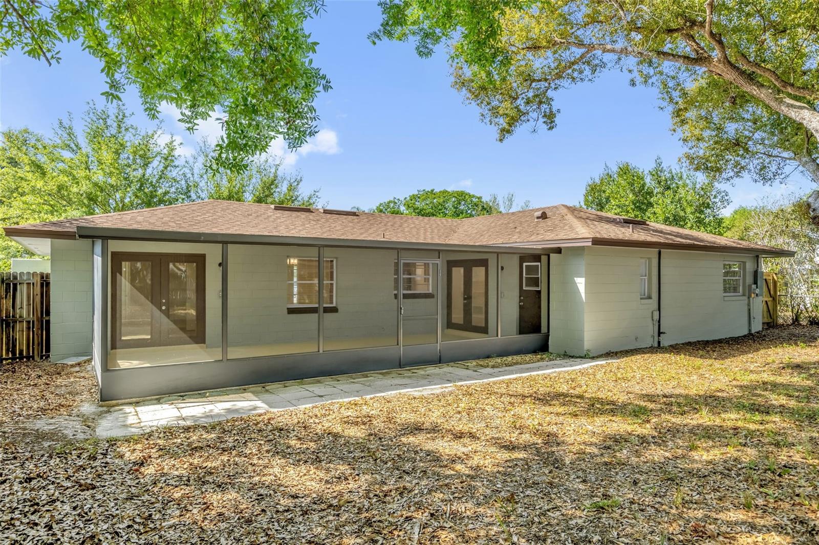 STERLING PARK UNIT 01 - Residential