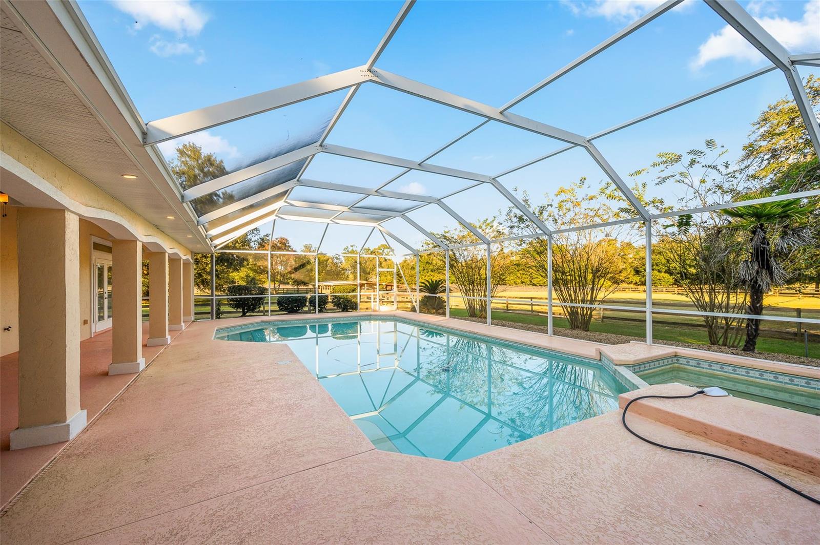 SHAW FARMS OF ALACHUA - Residential