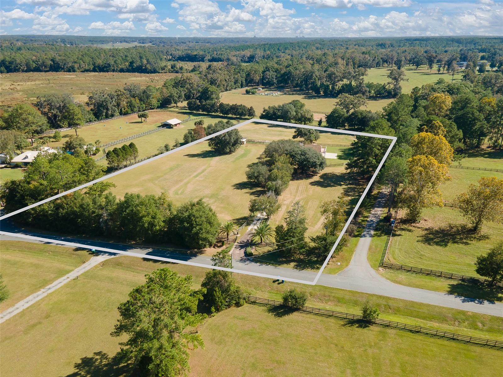 SHAW FARMS OF ALACHUA - Residential