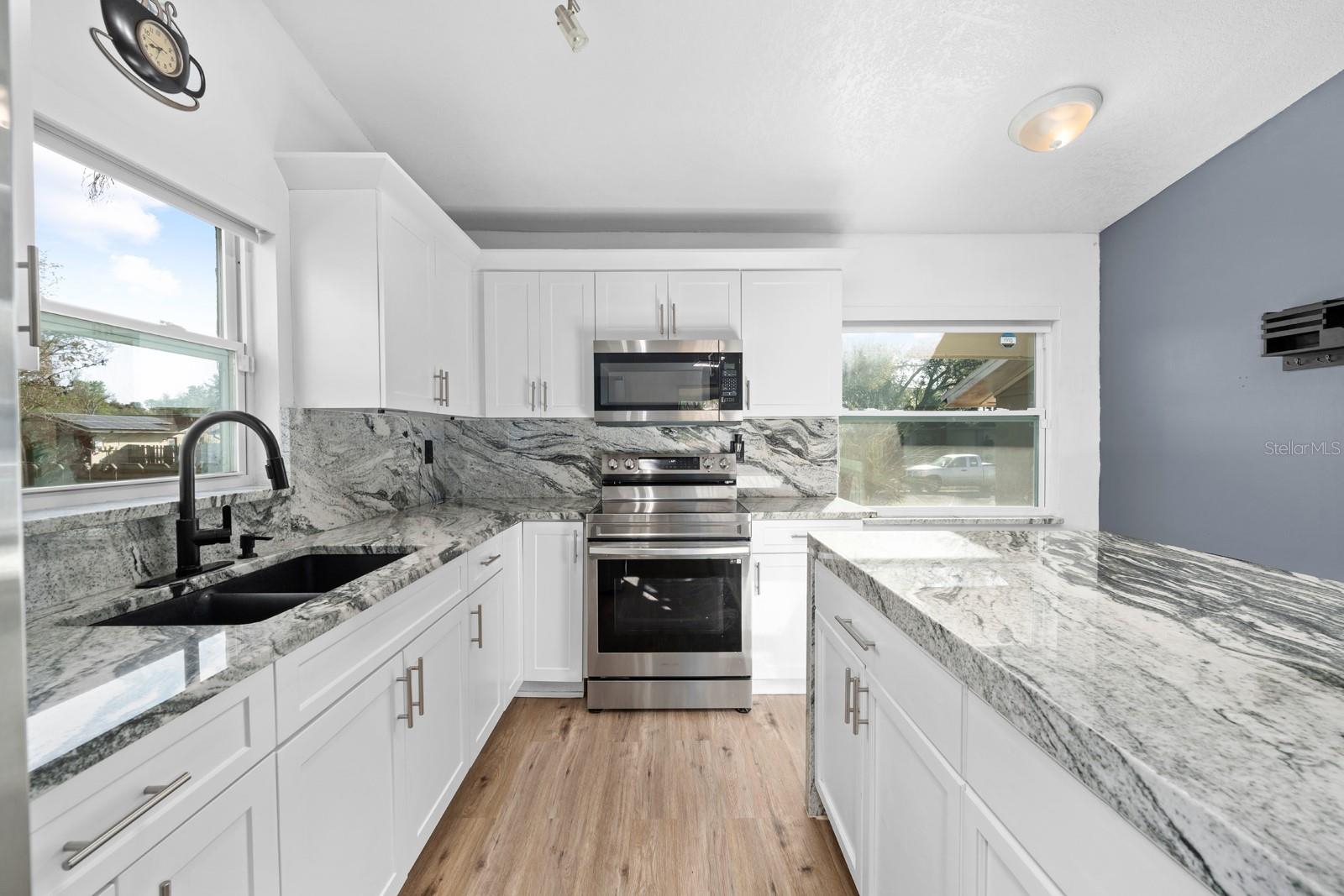 A REP OF LAS BRISAS & LAS - Residential