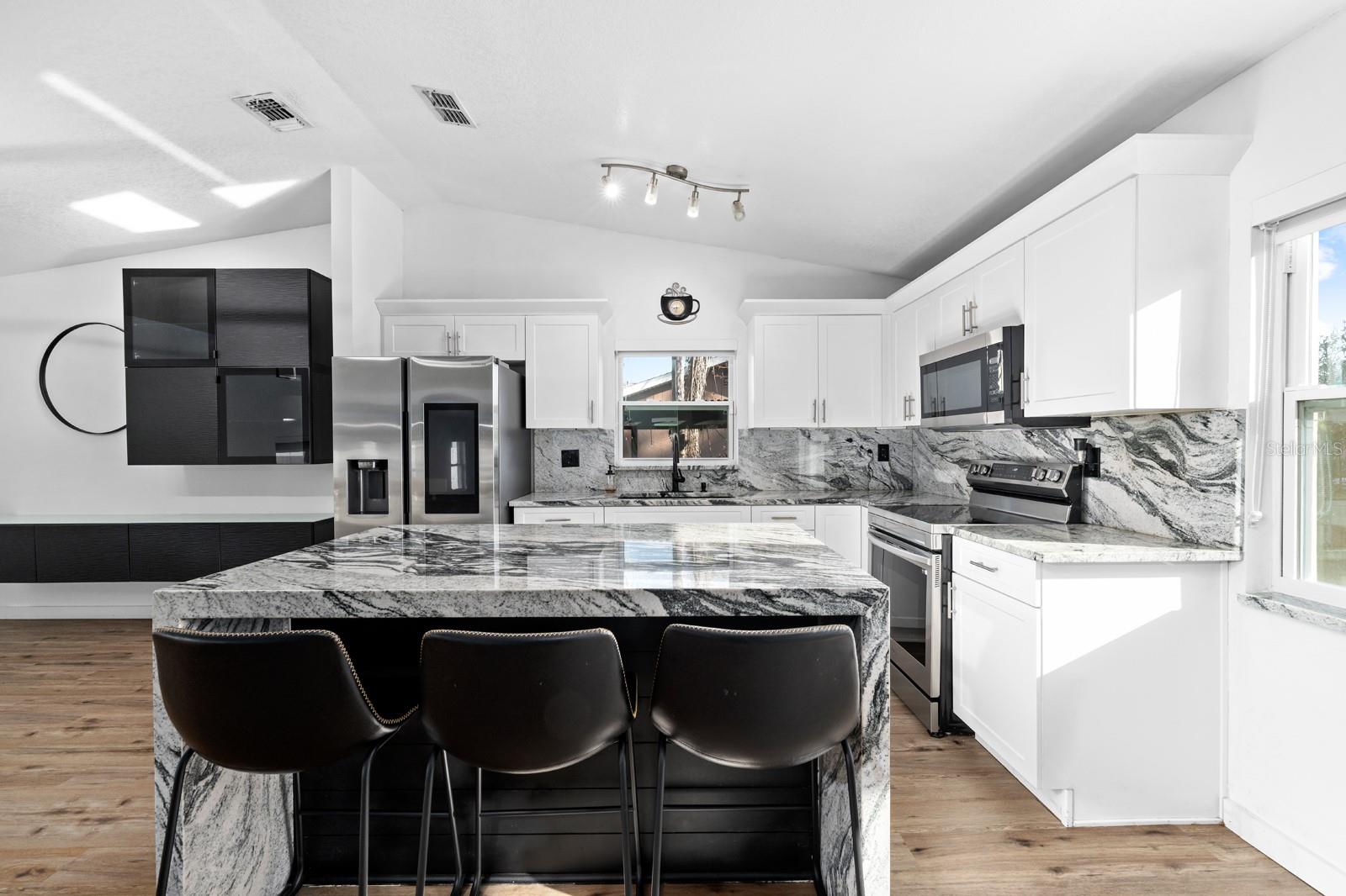 A REP OF LAS BRISAS & LAS - Residential