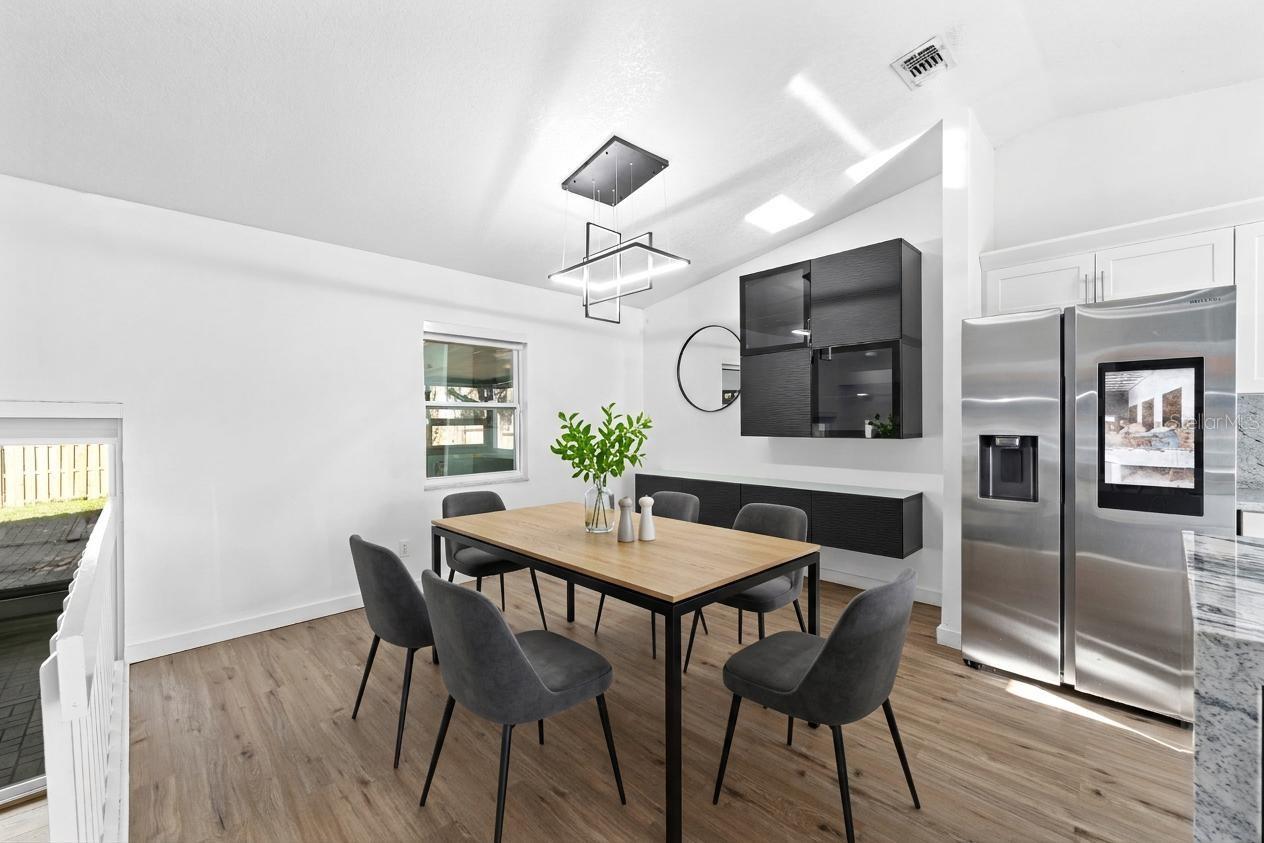 A REP OF LAS BRISAS & LAS - Residential