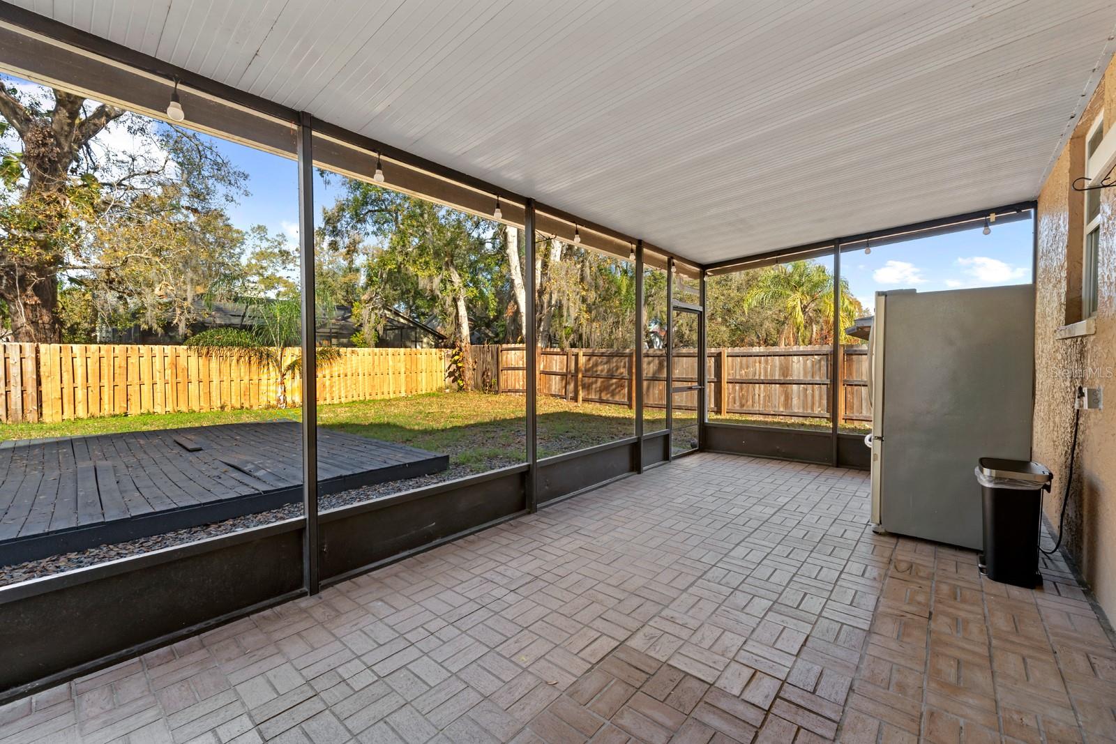 A REP OF LAS BRISAS & LAS - Residential