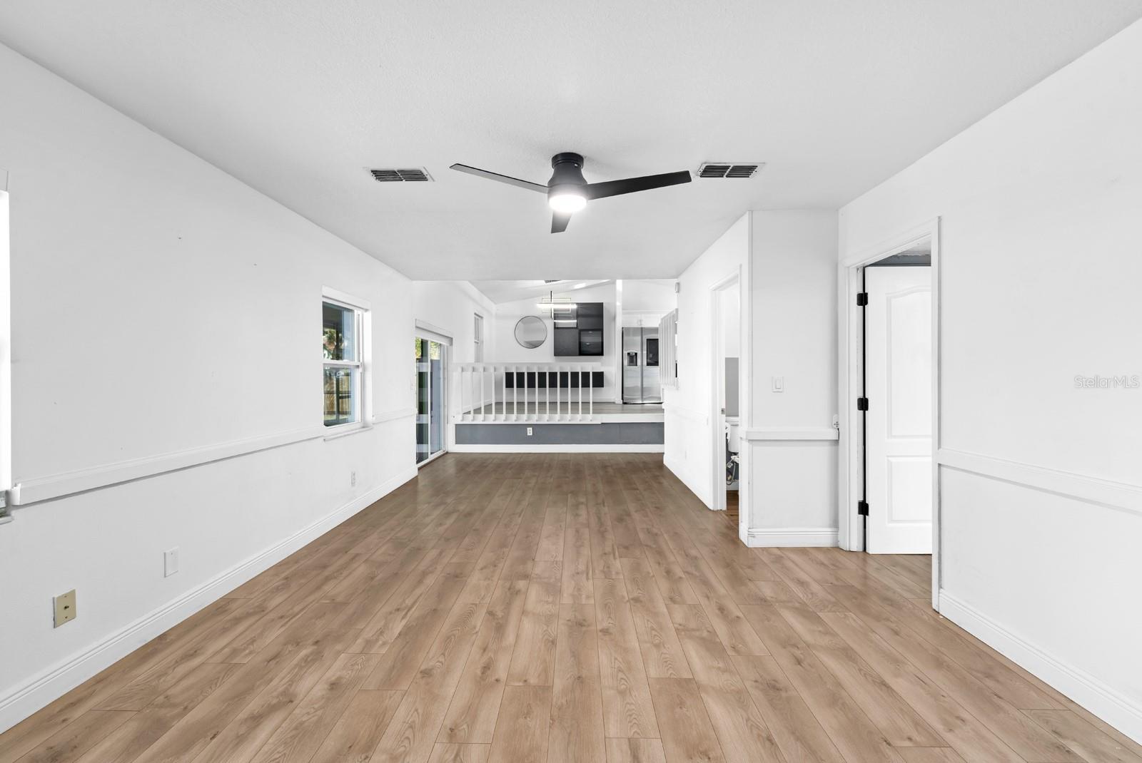 A REP OF LAS BRISAS & LAS - Residential