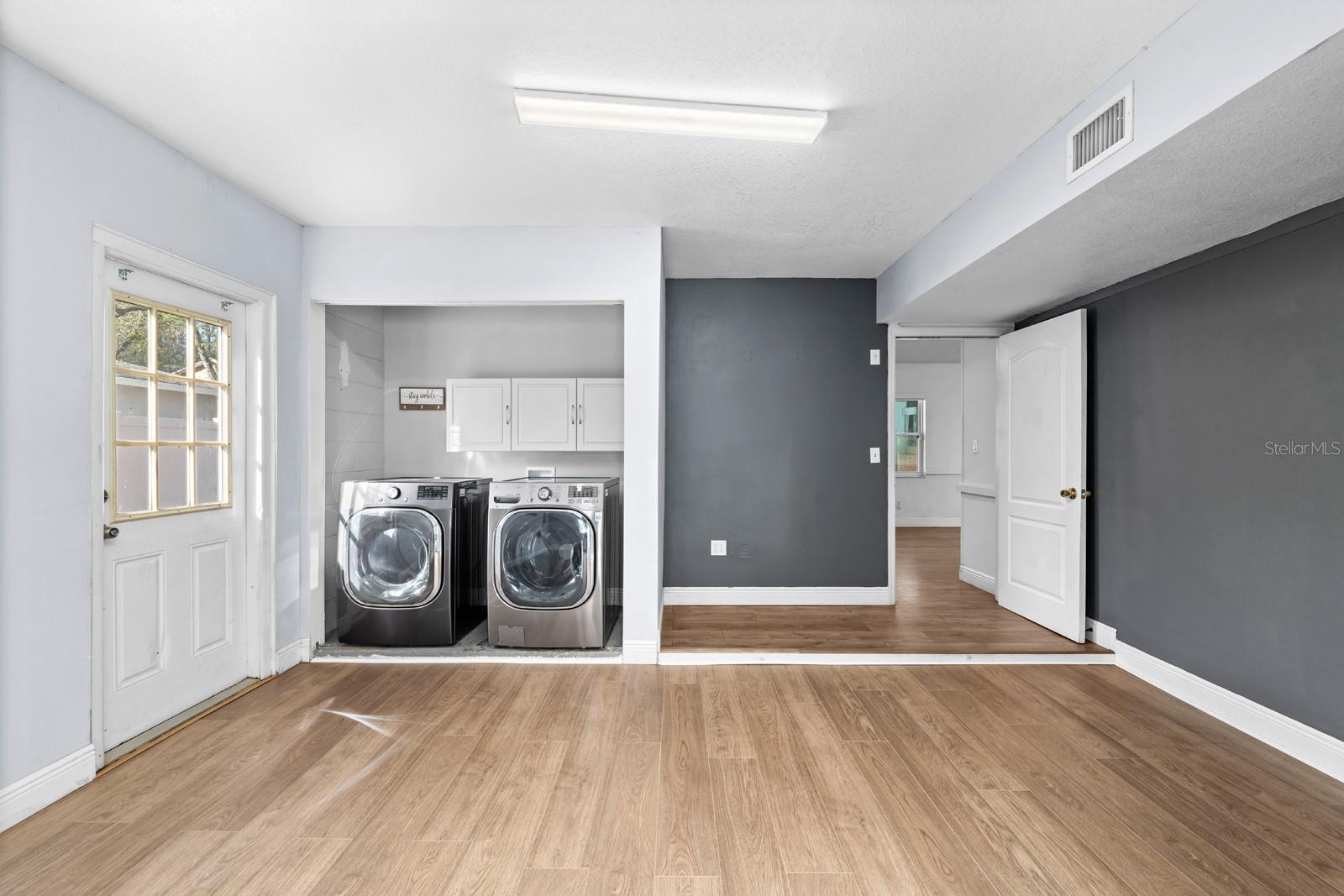 A REP OF LAS BRISAS & LAS - Residential