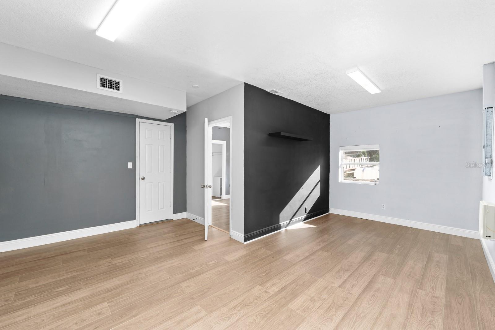 A REP OF LAS BRISAS & LAS - Residential