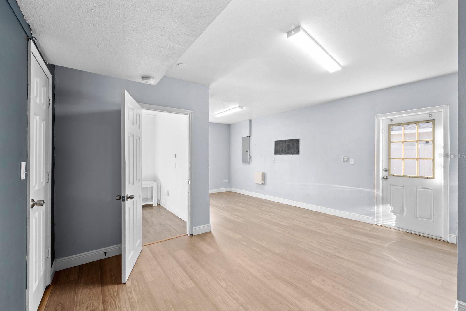 A REP OF LAS BRISAS & LAS - Residential