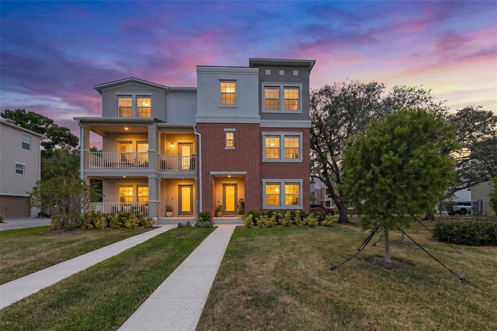Photo of 4511 S Manhattan Avenue #17, Tampa, FL 33611 (MLS # TB8511449)