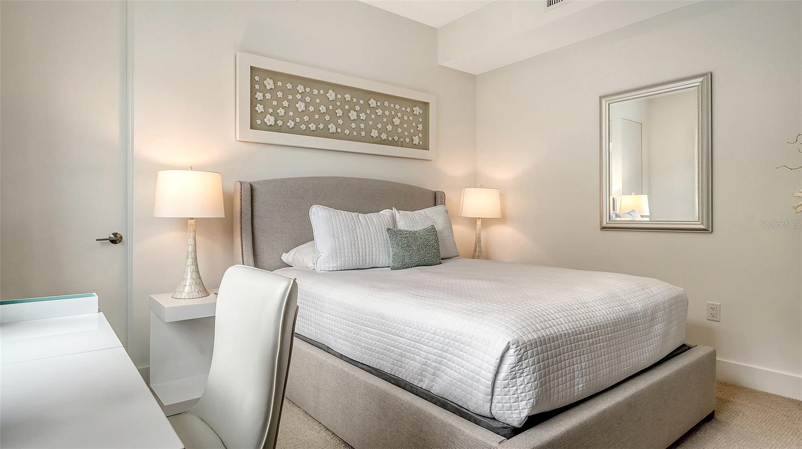 PARK RESIDENCES/LIDO KEY - Residential