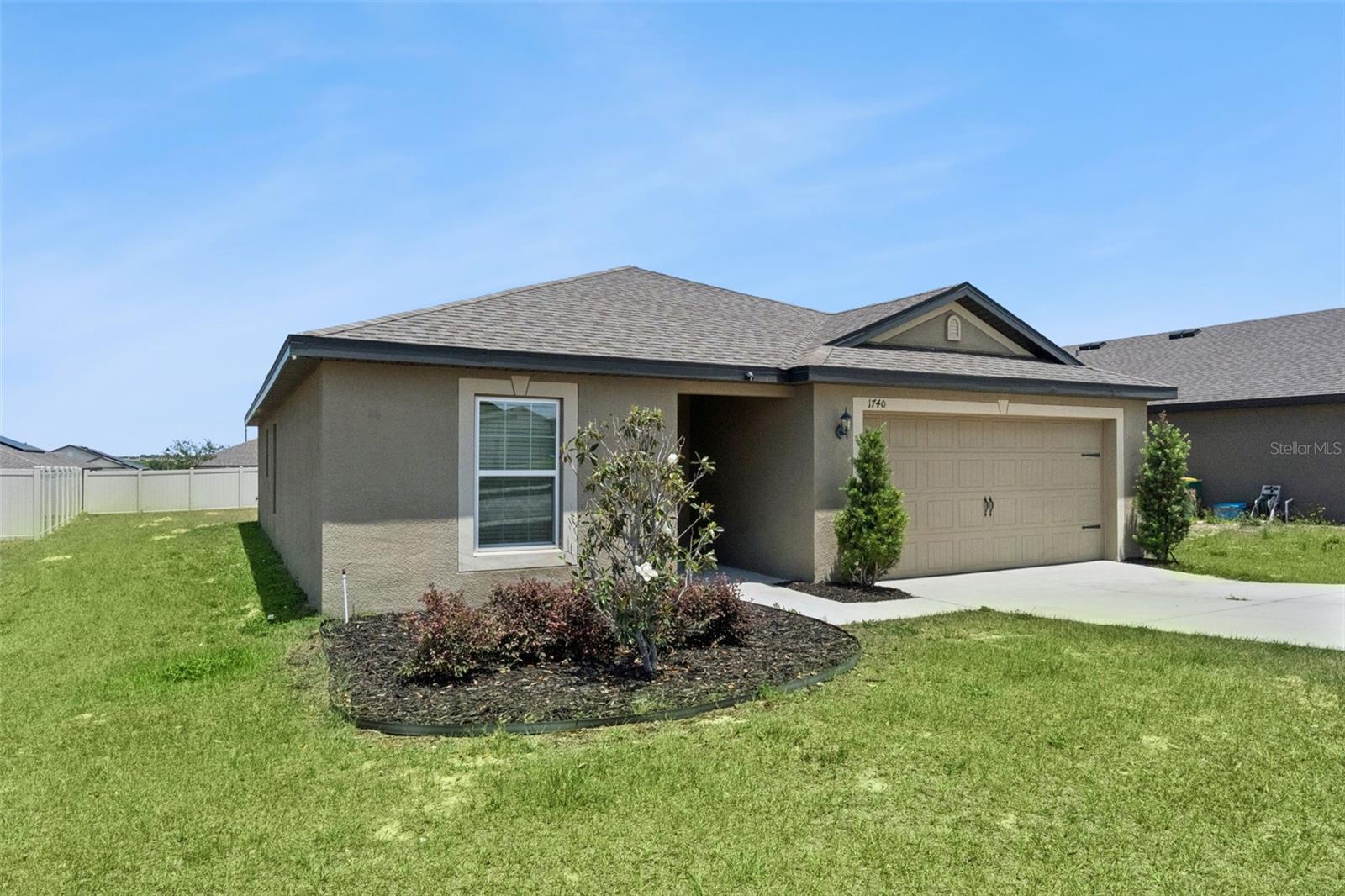 1740 CANAAN LOOP