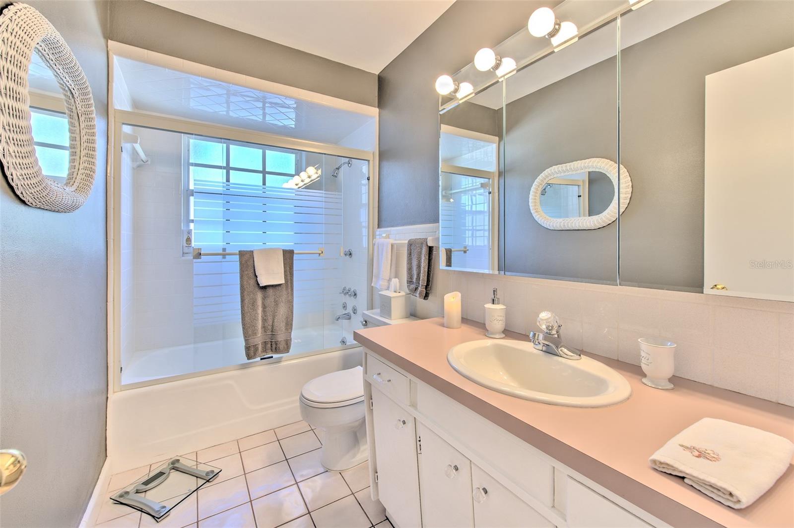 TEMPLE TERRACE ESTATES - Residential