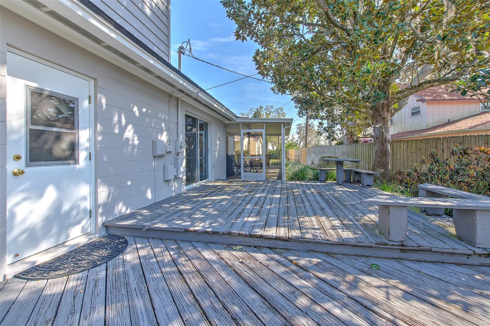 TEMPLE TERRACE ESTATES - Residential