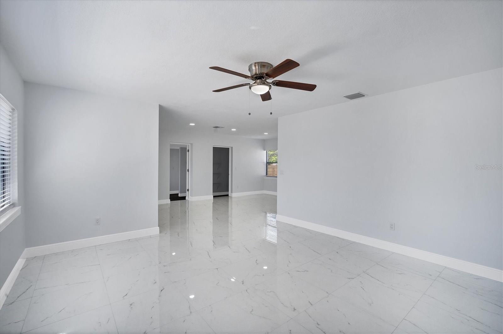 LAKE PEARL ESTATES - Residential Lease