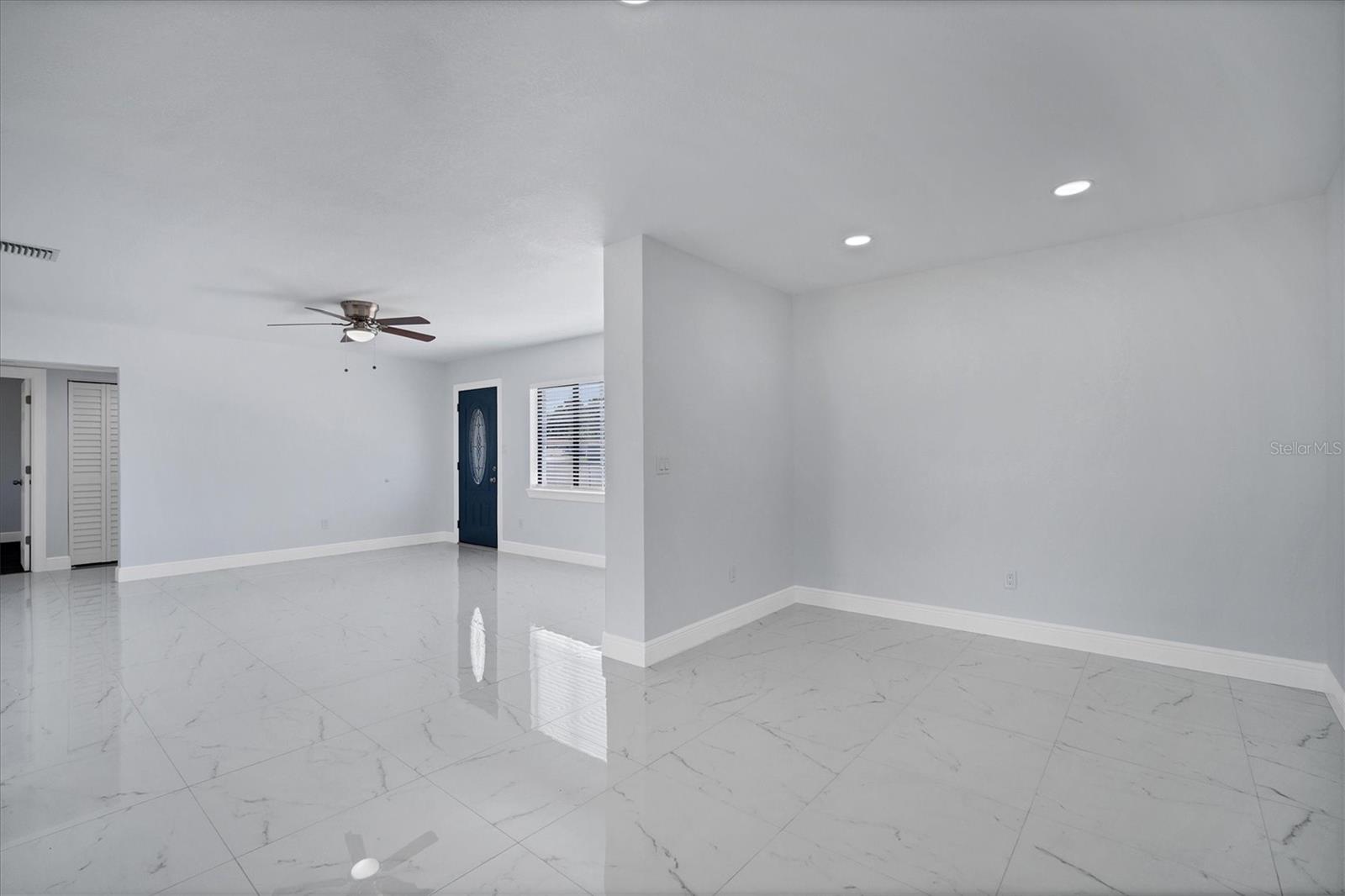 LAKE PEARL ESTATES - Residential Lease