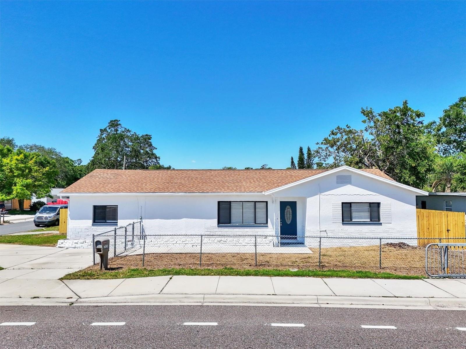 LAKE PEARL ESTATES - Residential Lease