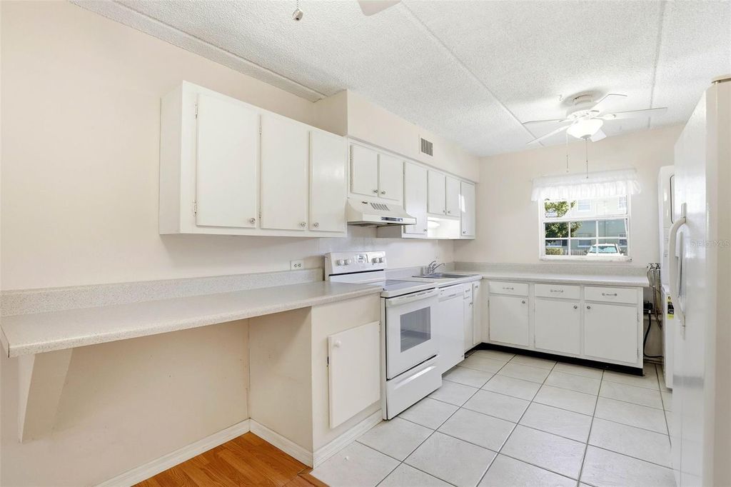 Photo of 525 Conway Road #69, Orlando, FL 32807 (MLS # O6379260)