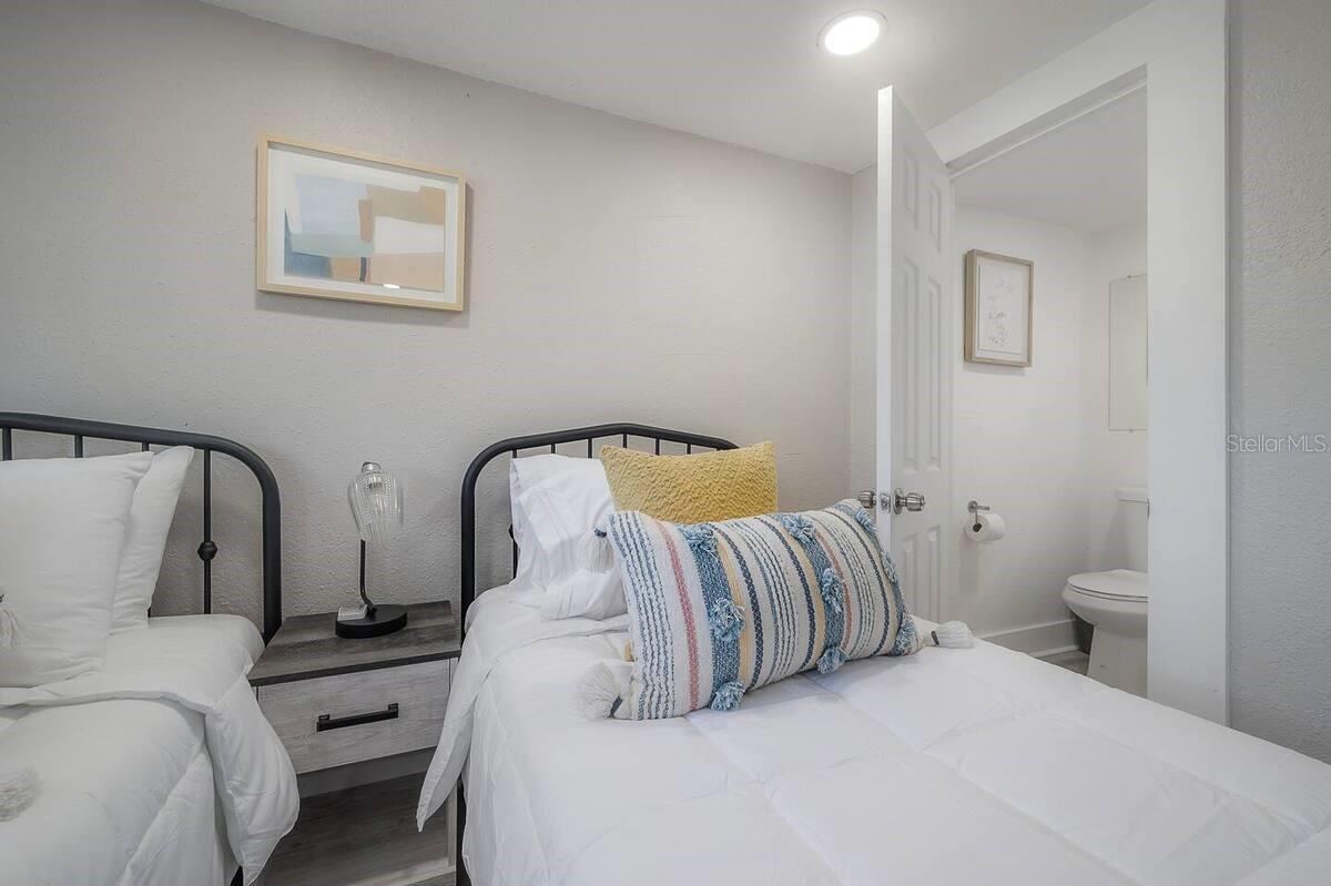 MERRIAMS - Residential