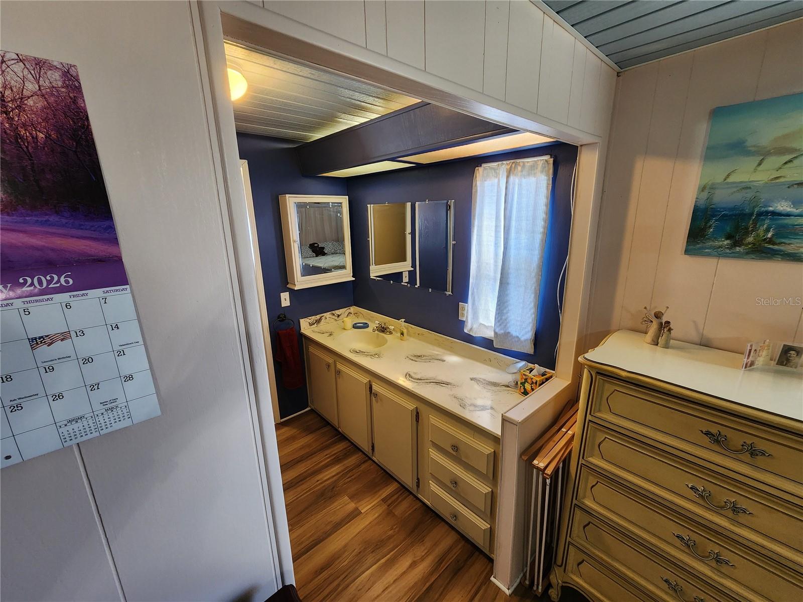 PALM LAKE ESTATES - Residential