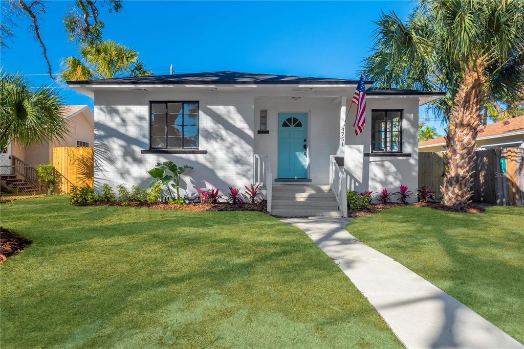 Photo of 4751 1st Avenue S, St Petersburg, FL 33711 (MLS # TB8469582)