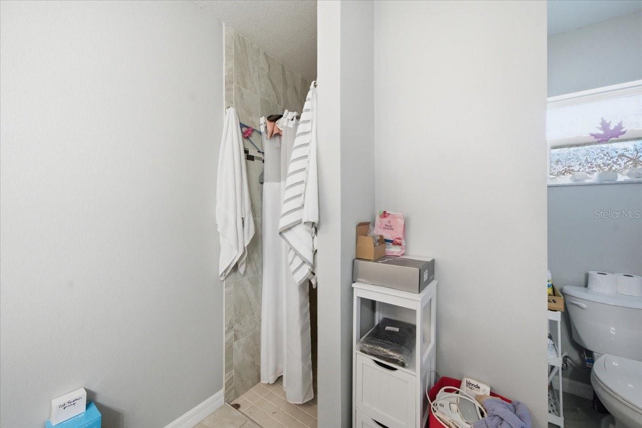 ROYAL HIGHLANDS - Residential