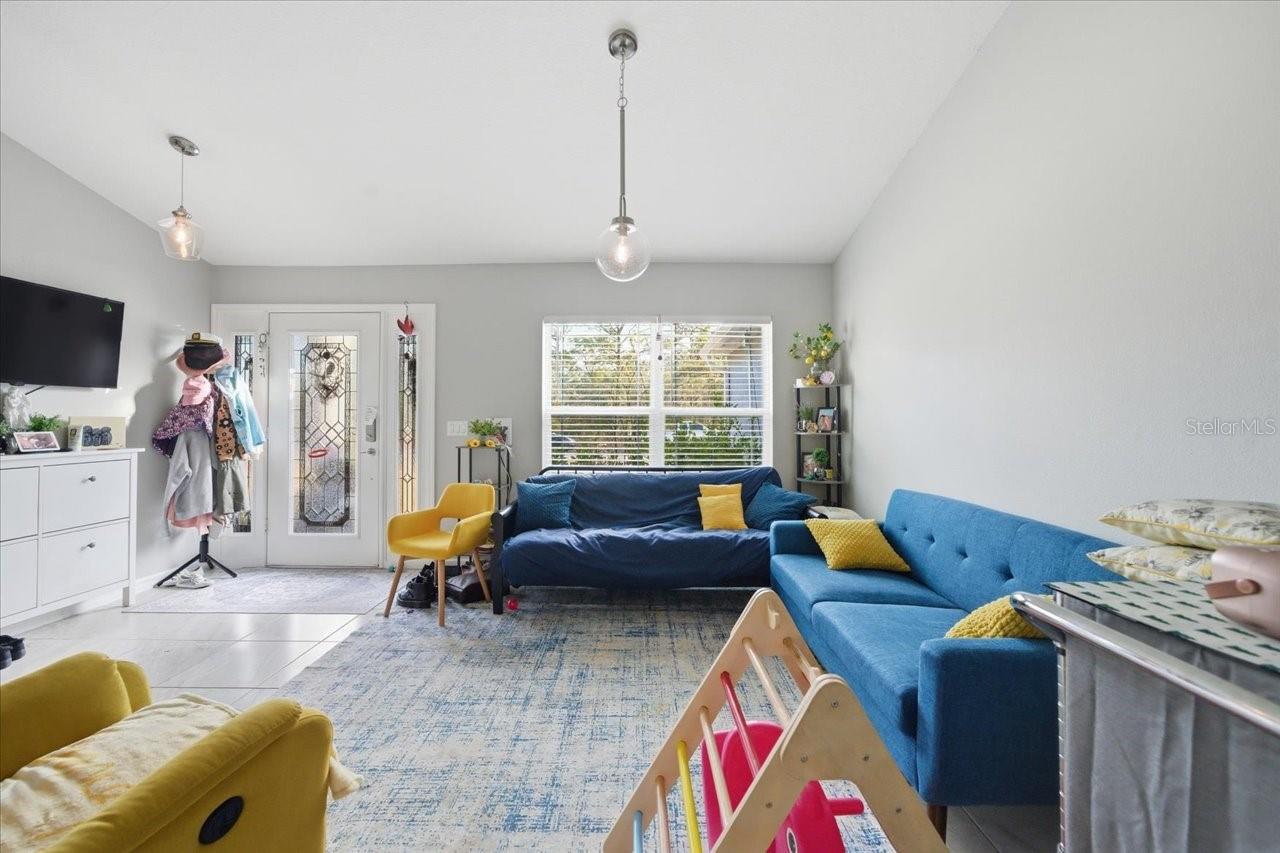 ROYAL HIGHLANDS - Residential