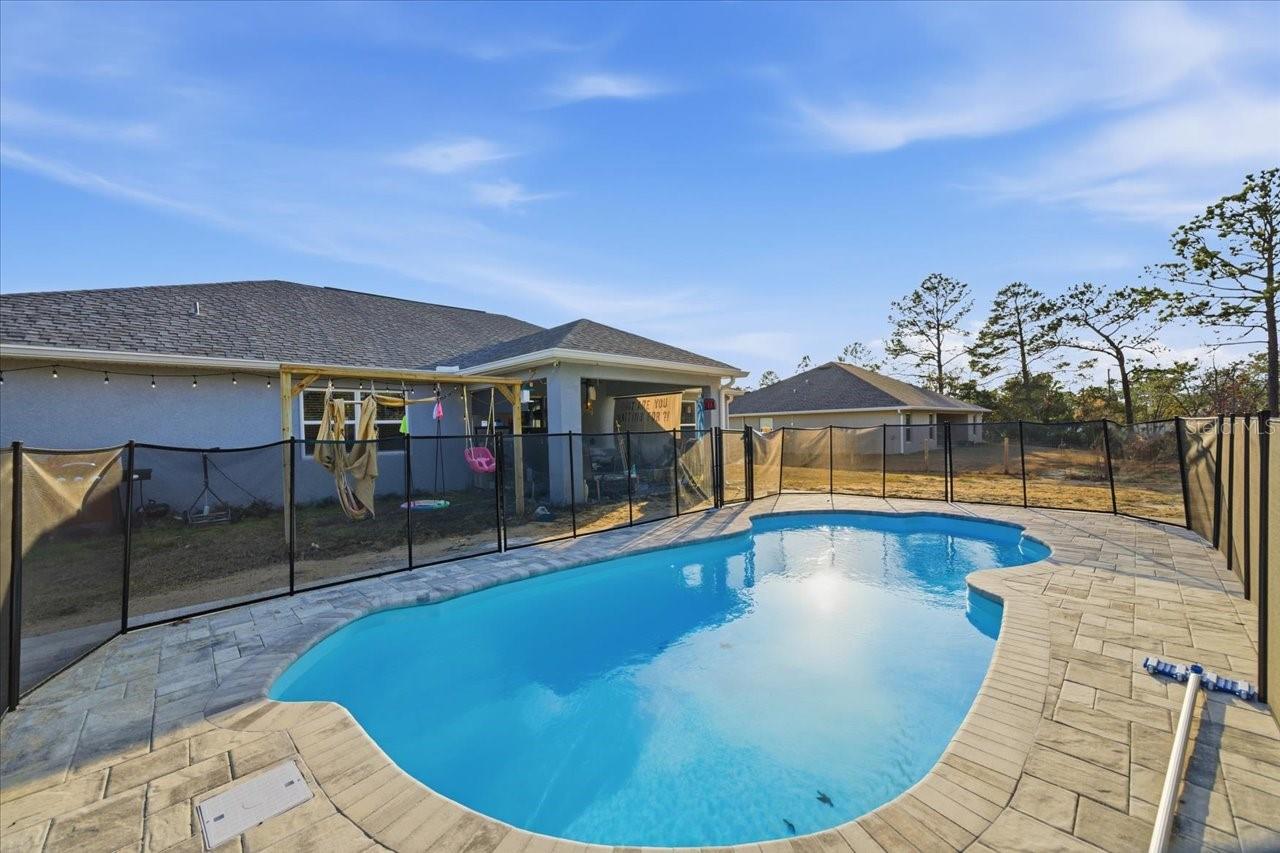 ROYAL HIGHLANDS - Residential