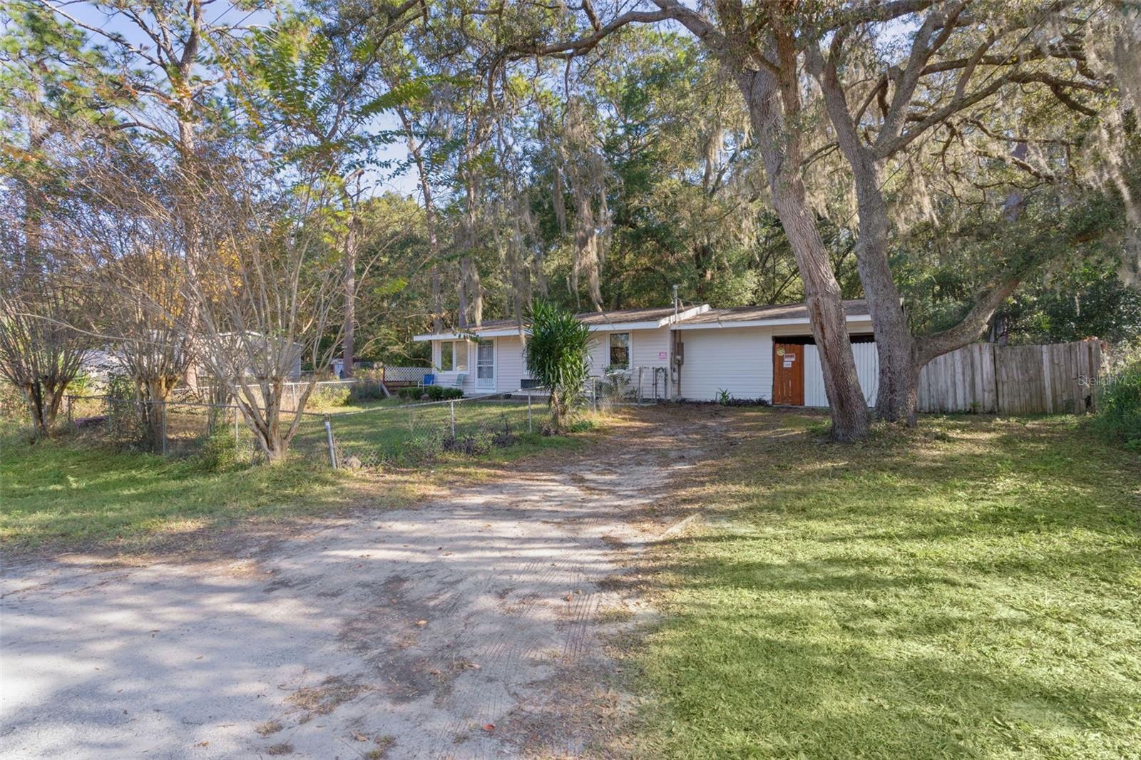 SMITH LAKE VILLAGE - Residential