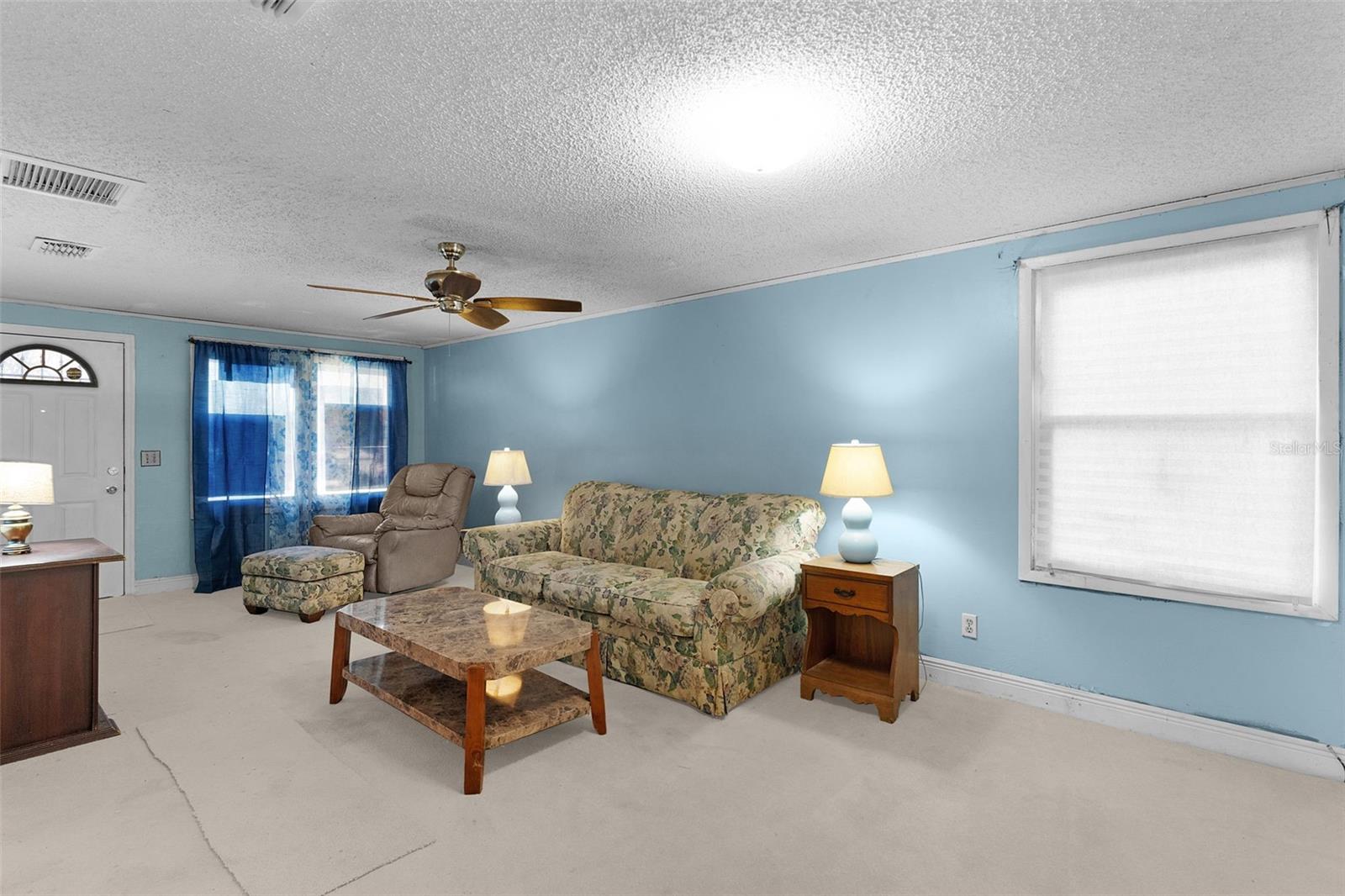 SMITH LAKE VILLAGE - Residential