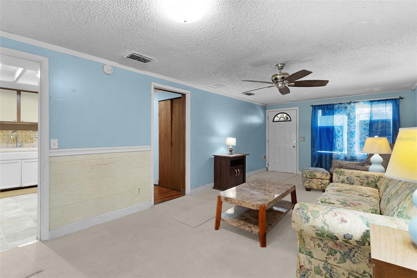 SMITH LAKE VILLAGE - Residential