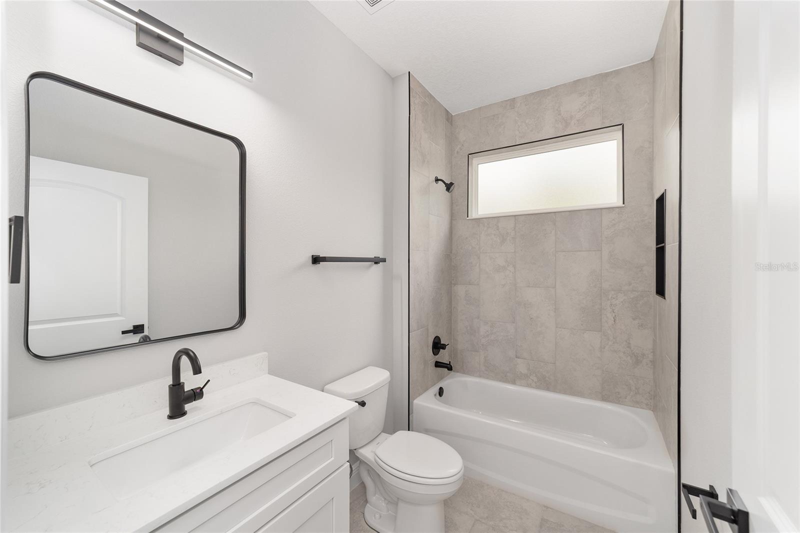 WILLISTON HYLNDS GOLF & C CLUB ESTATE - Residential Lease