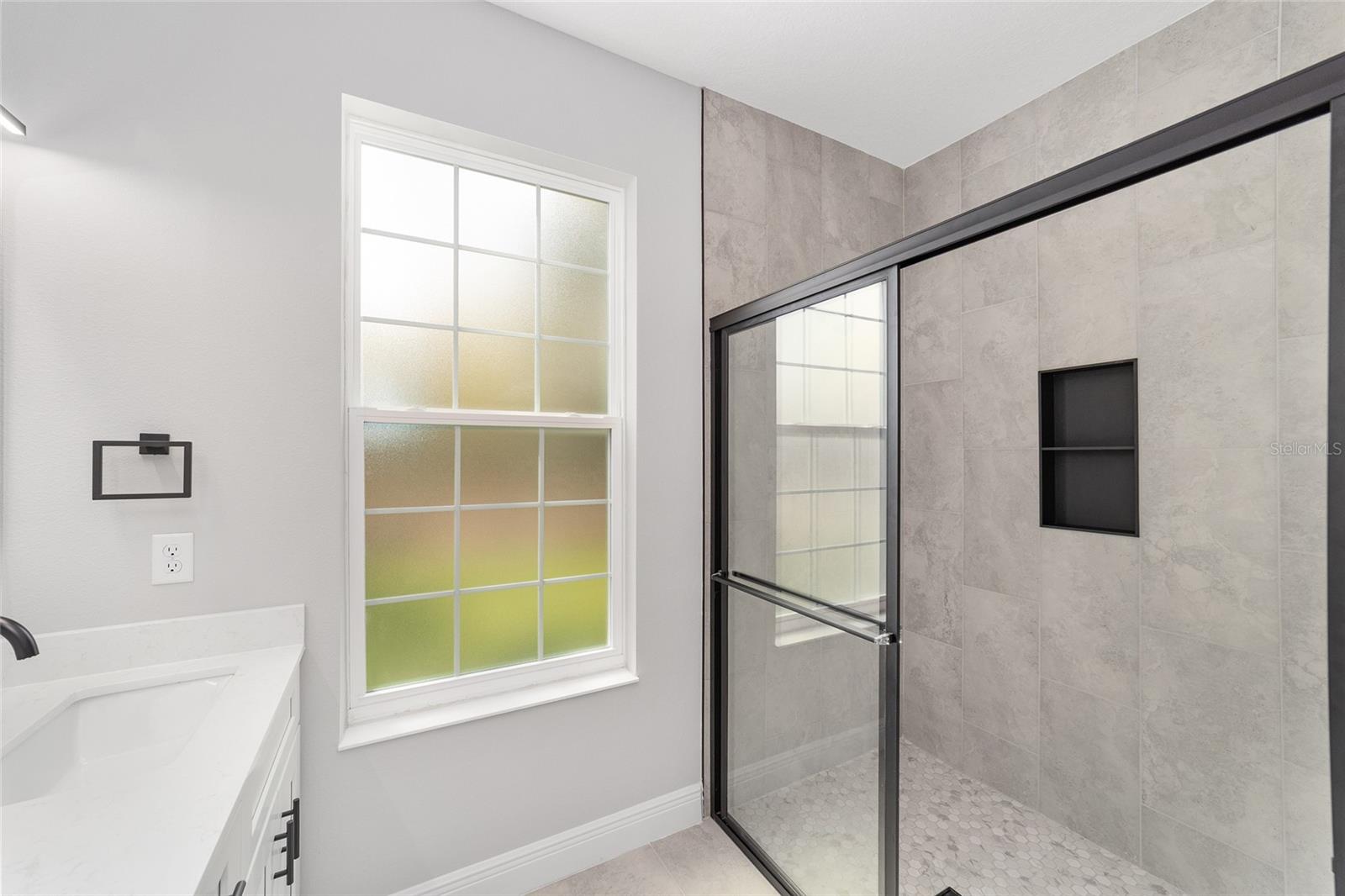 WILLISTON HYLNDS GOLF & C CLUB ESTATE - Residential Lease