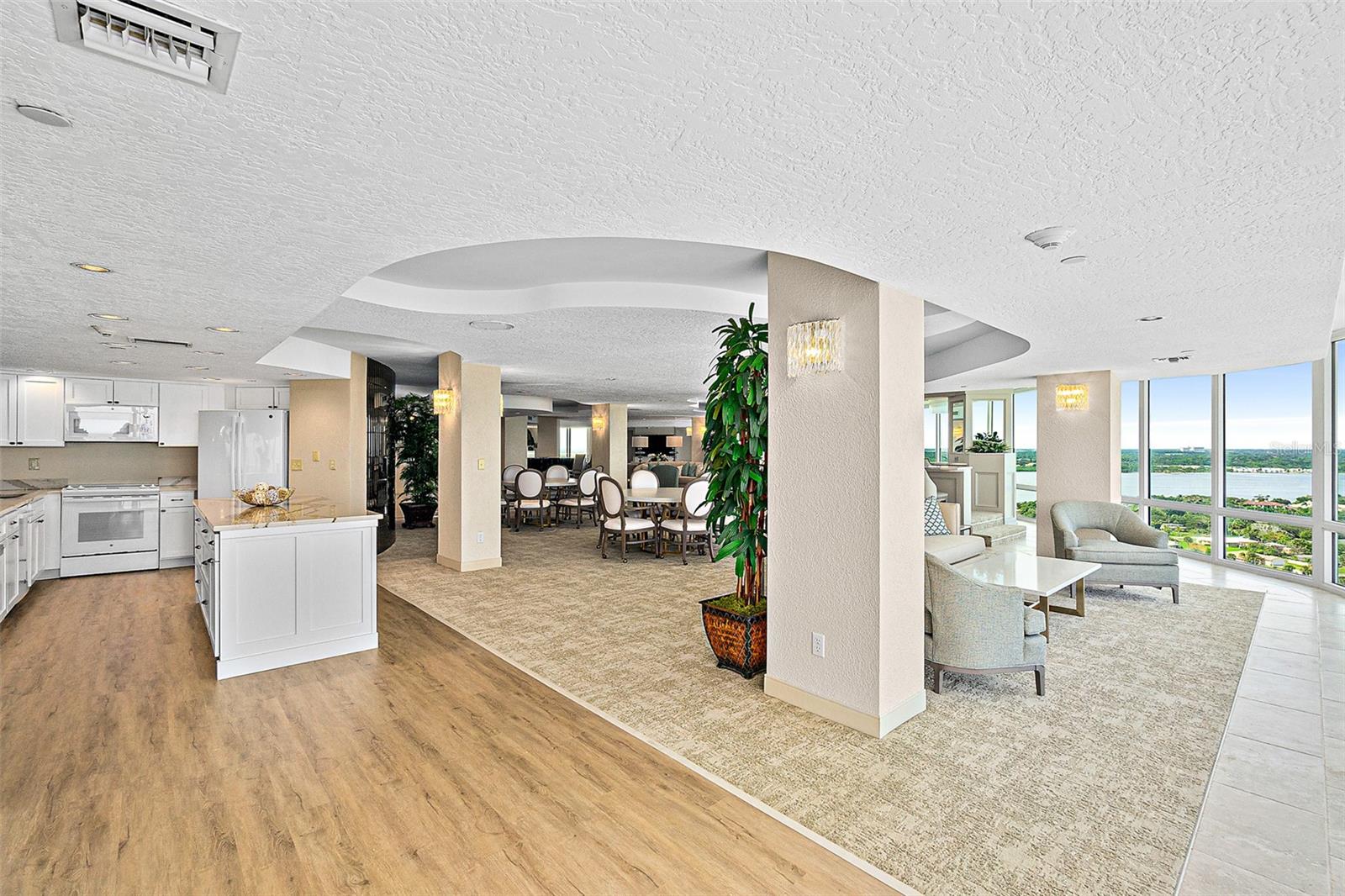 PENINSULA CONDO - Residential