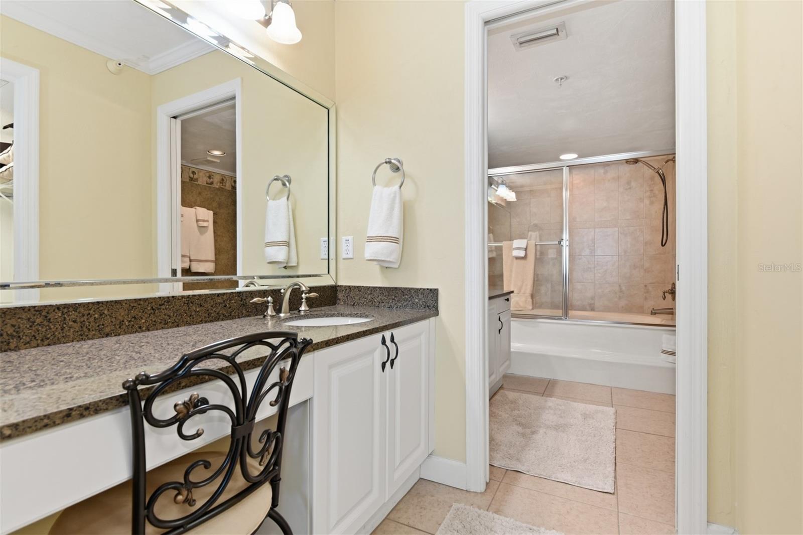 PENINSULA CONDO - Residential