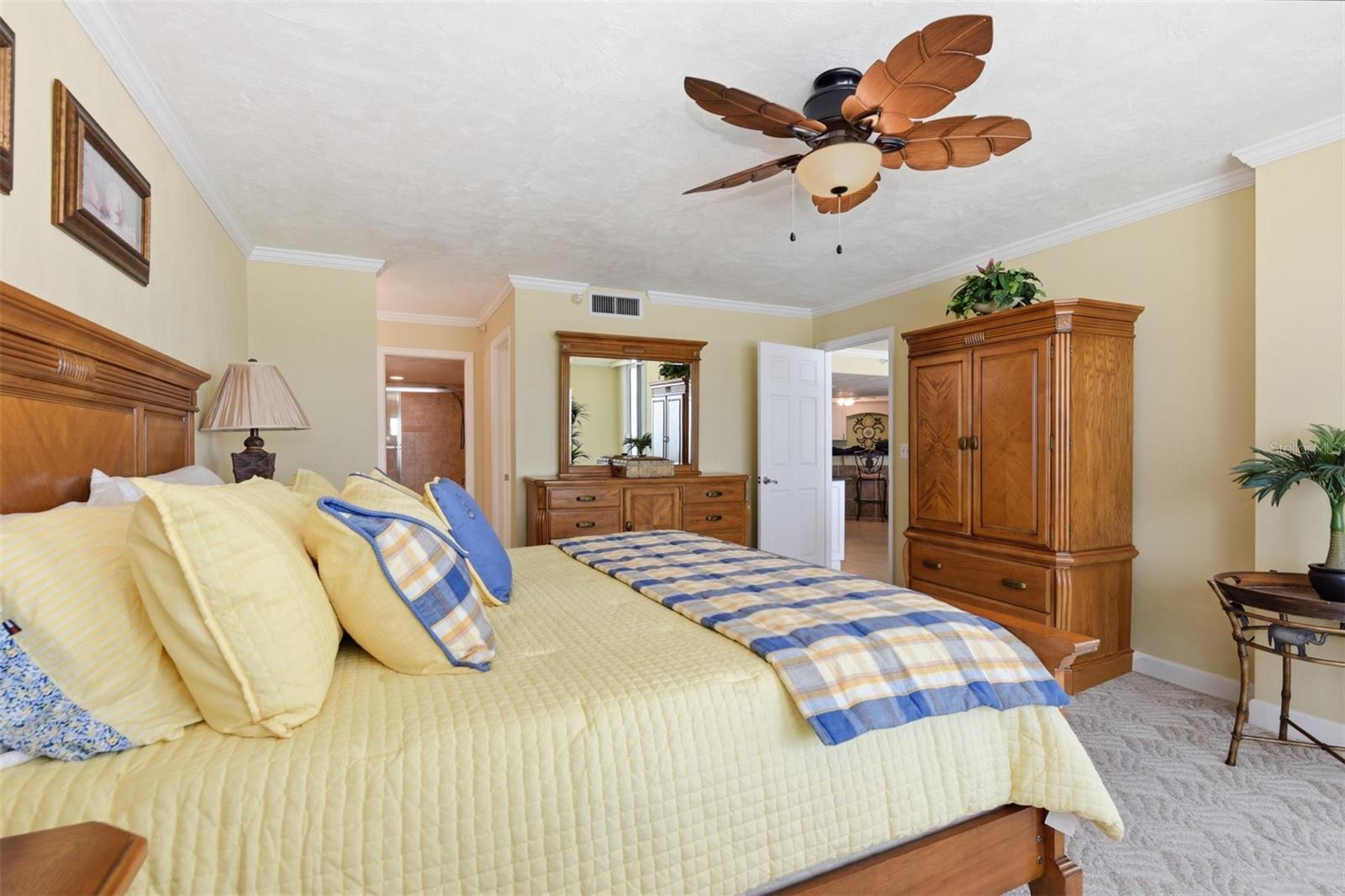 PENINSULA CONDO - Residential