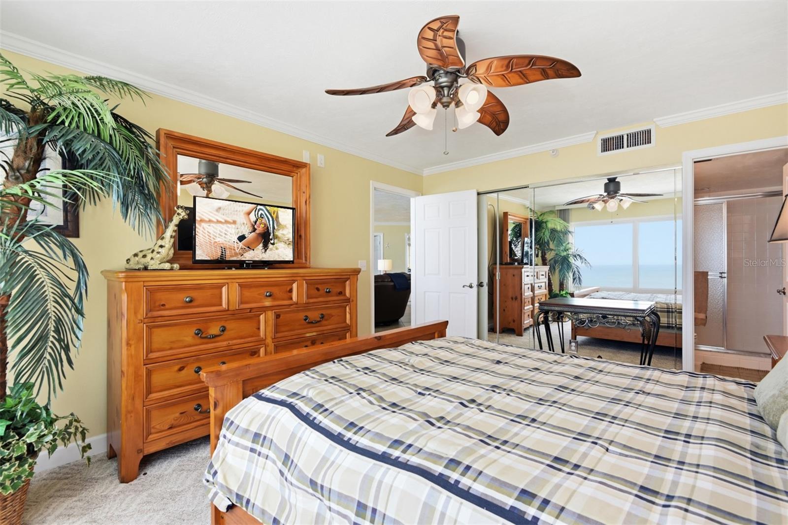 PENINSULA CONDO - Residential