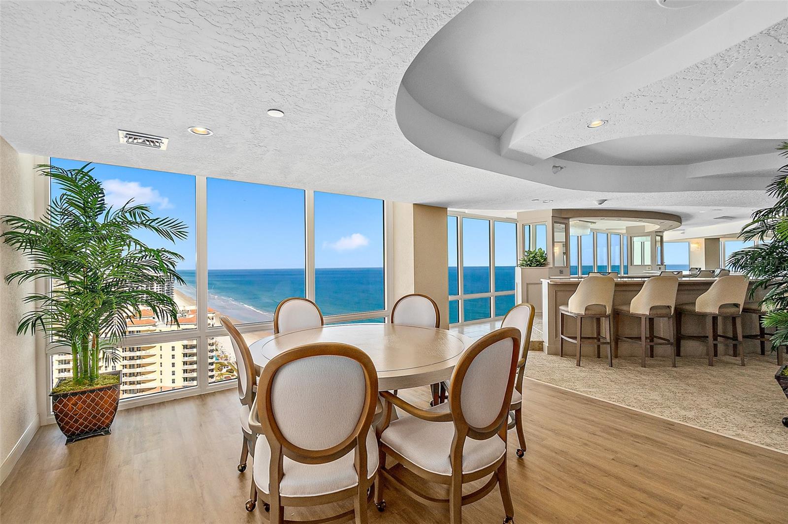 PENINSULA CONDO - Residential