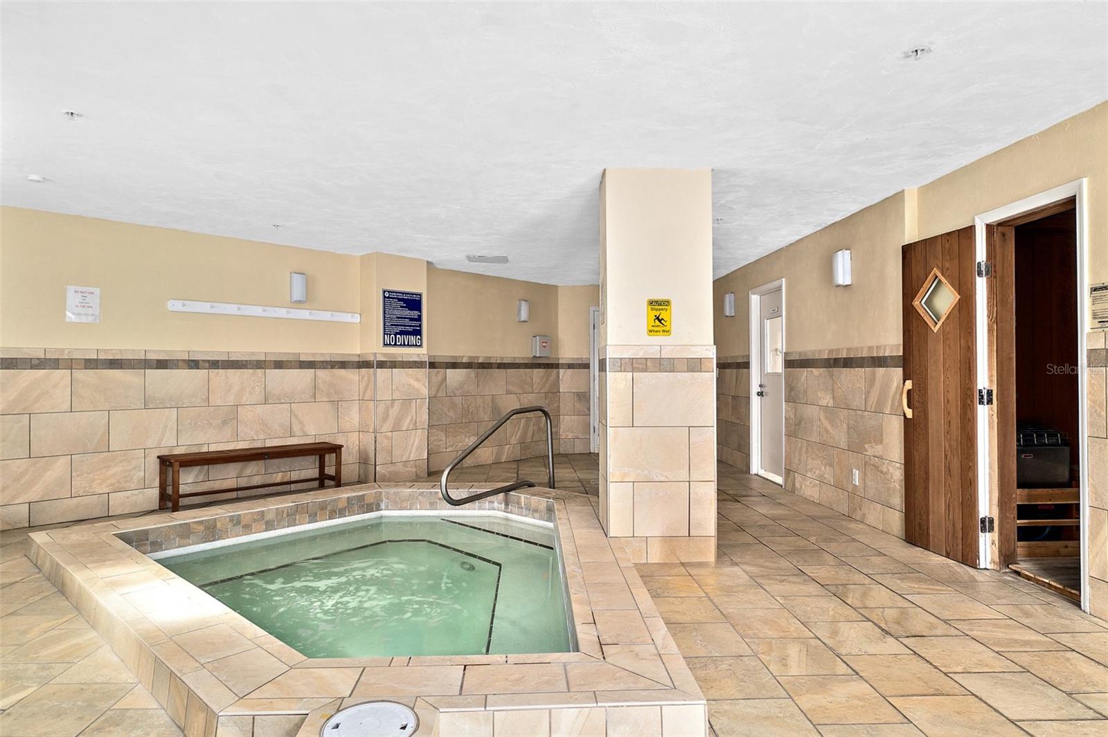 PENINSULA CONDO - Residential