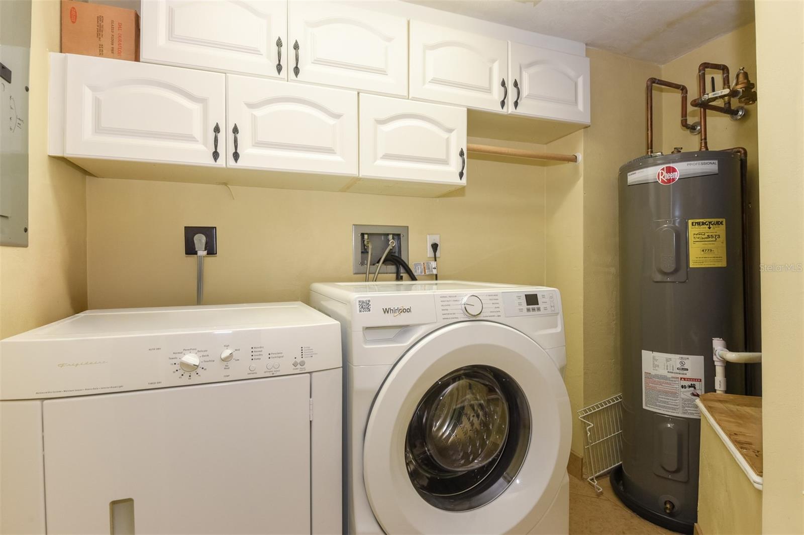 PENINSULA CONDO - Residential