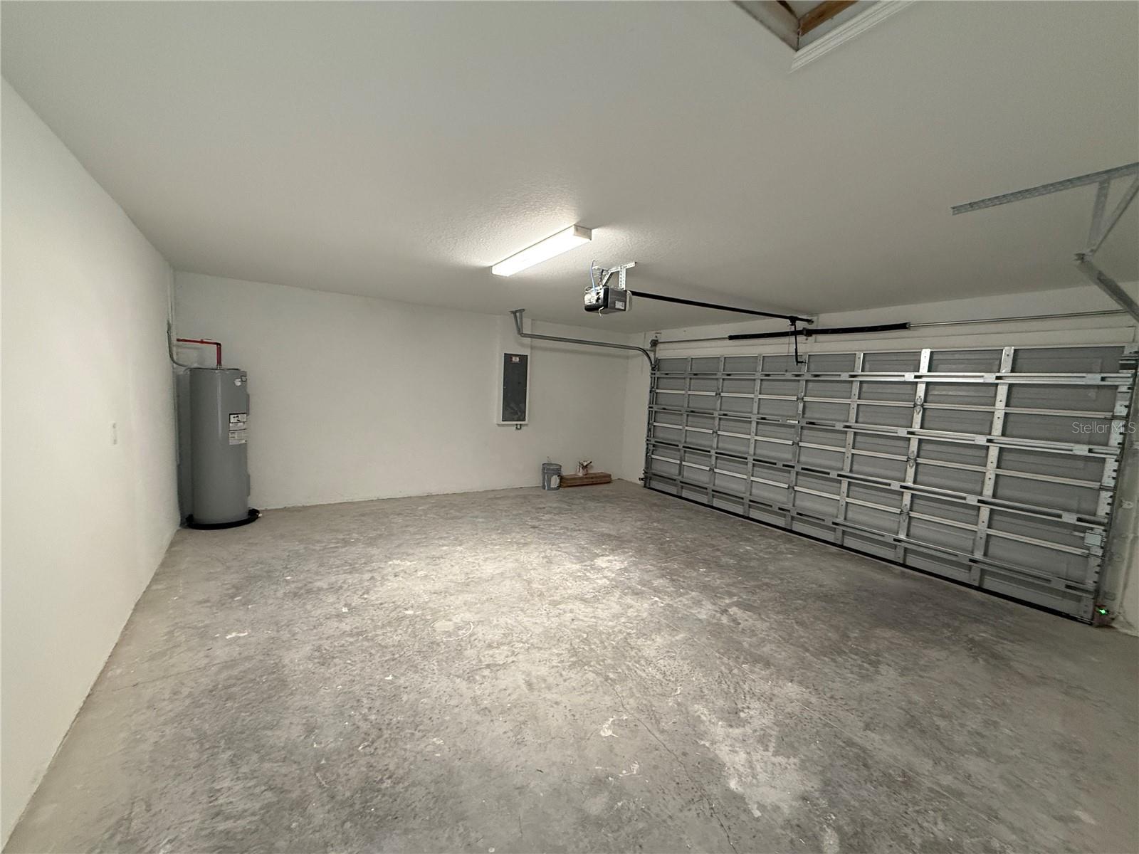 PORT CHARLOTTE SUB 08 - Residential Lease