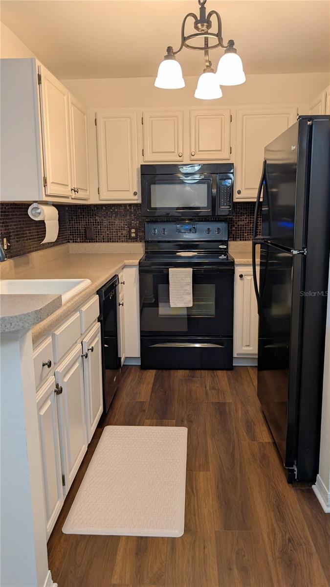 1920 SUMMER CLUB DRIVE 110