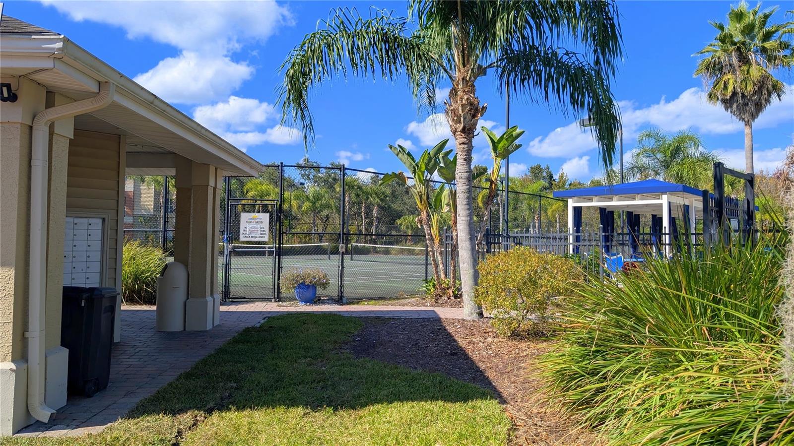 VILLAS AT LAKESIDE A CONDO - Residential